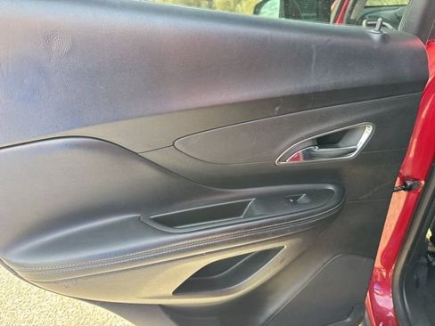 Used 2015 Buick Encore FWD image 10