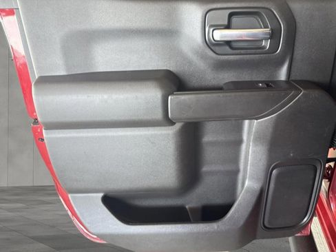Used 2021 Chevrolet Silverado 1500 Custom image 22