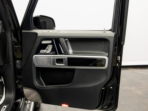 Used 2022 Mercedes-Benz G 550 w/ Exclusive Interior Package image 36