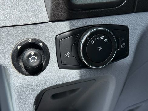 Used 2019 Ford Transit 350 XLT image 15