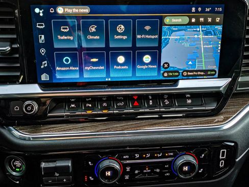 Used 2023 Chevrolet Silverado 1500 LT w/ Z71 Off-Road Package image 15