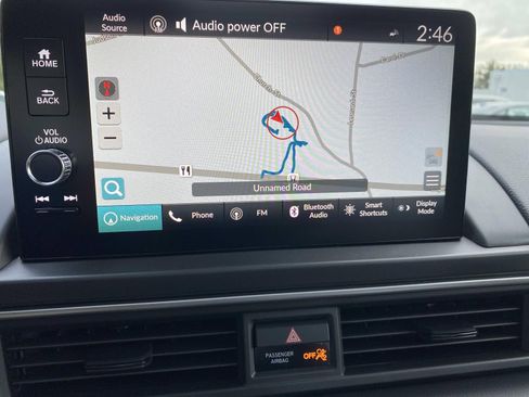 New 2025 Honda Pilot Touring image 13