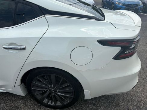 Used 2020 Nissan Maxima Platinum w/ Reserve Package FWD image 13