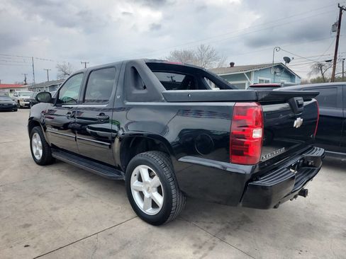 Used 2008 Chevrolet Avalanche LT w/ LT Preferred Equipment Group image 4