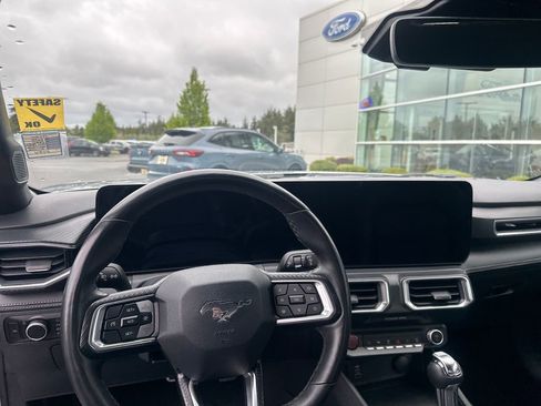 Used 2025 Ford Mustang Premium RWD image 12