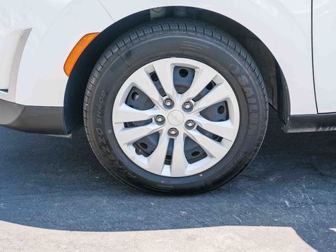 Used 2023 Kia Soul LX FWD image 11