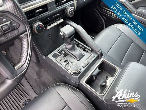 Used 2026 Toyota Tacoma SR5 AWD/4WD image 15