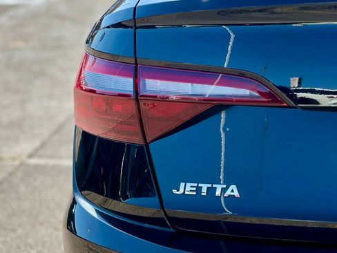 Used 2021 Volkswagen Jetta S w/ Driver Assistance Package FWD image 10