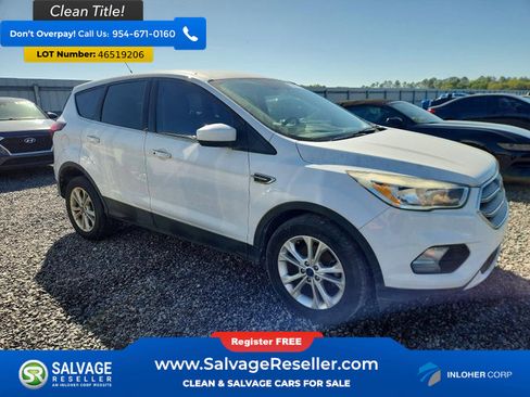 Used 2019 Ford Escape SE image 5