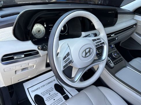 Used 2024 Hyundai Palisade Calligraphy FWD image 16