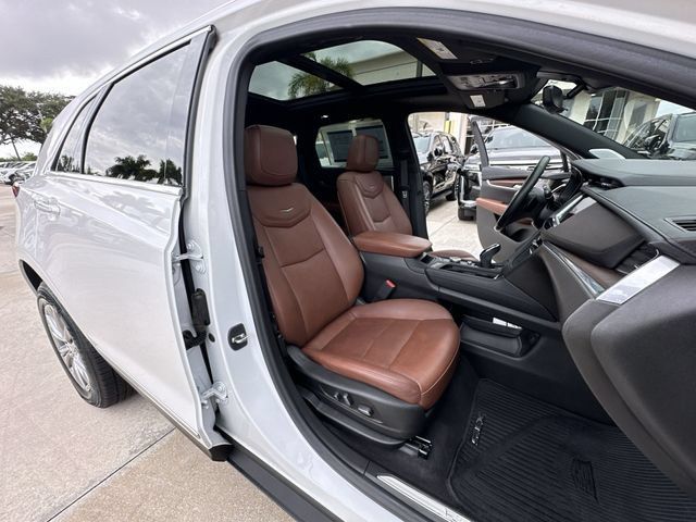 Used 2023 Cadillac XT5 Premium Luxury w/ Technology Package FWD image 34