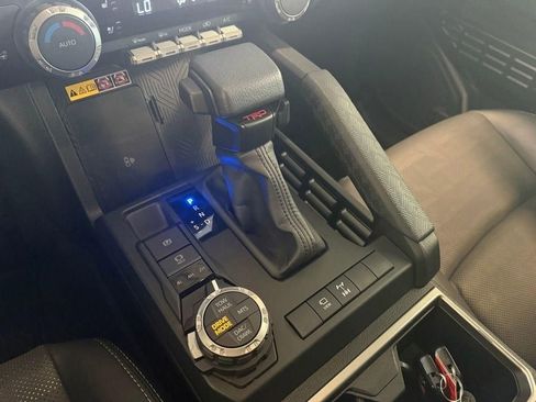 Used 2025 Toyota 4Runner TRD Off-Road Premium image 12