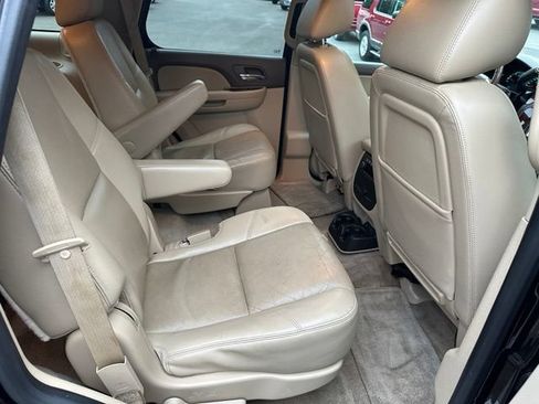 Used 2013 Chevrolet Tahoe LTZ AWD/4WD image 12