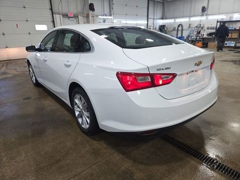 Used 2023 Chevrolet Malibu LT image 4