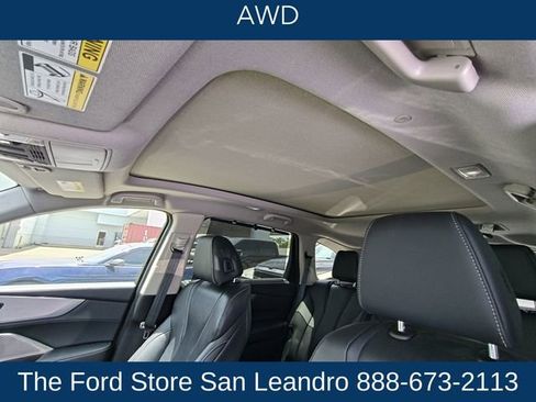 Used 2023 Acura MDX SH-AWD w/ Technology Package image 5