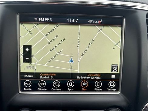 Used 2018 Jeep Grand Cherokee Limited w/ Luxury Group II image 19