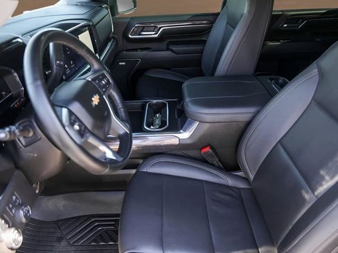 Used 2024 Chevrolet Silverado 2500 LTZ w/ LTZ Plus Package image 9