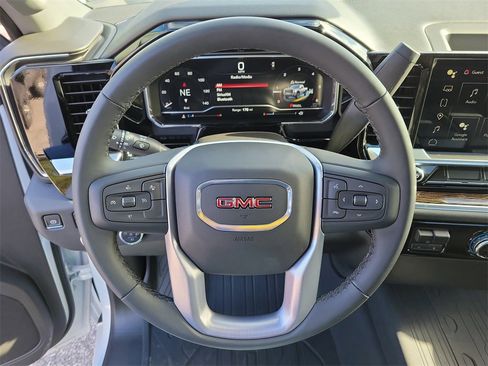 New 2025 GMC Sierra 2500 SLE w/ SLE Convenience Package image 19