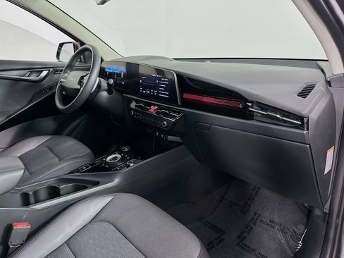 Used 2024 Kia Niro Wave FWD image 31