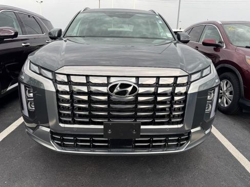 Used 2023 Hyundai Palisade Calligraphy w/ Cargo Package AWD/4WD image 2