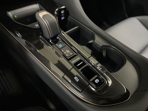 New 2025 Toyota Crown Signia image 26