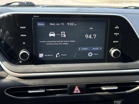 Used 2023 Hyundai Sonata SE FWD image 4