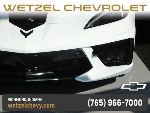 Used 2024 Chevrolet Corvette Stingray Premium Conv RWD image 9