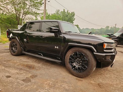 Used 2025 GMC Hummer EV 2X AWD/4WD image 1