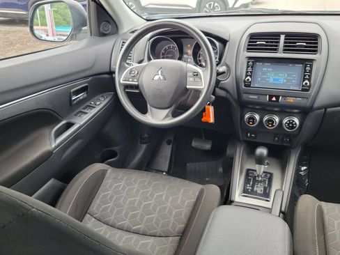 Used 2020 Mitsubishi Outlander Sport ES AWD/4WD image 6