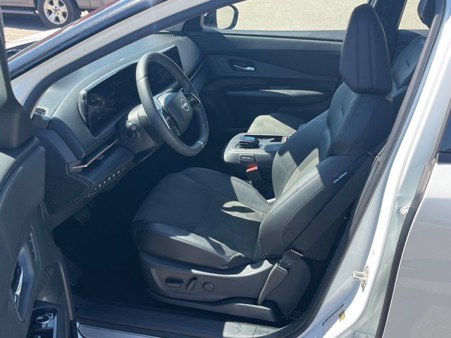 Used 2023 Nissan Ariya FWD image 7