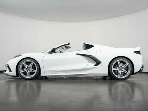 Used 2021 Chevrolet Corvette Stingray Premium Cpe w/ Z51 Performance Package RWD image 5