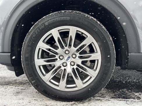 Used 2025 Ford Explorer Active w/ Active Comfort Package image 9