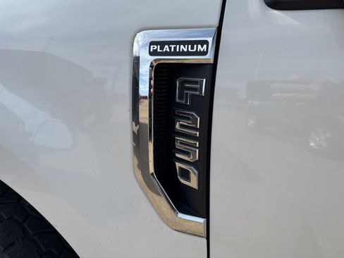 Used 2021 Ford F250 Platinum w/ FX4 Off-Road Package image 10