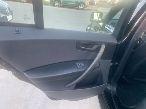 Used 2004 BMW X3 2.5i image 13
