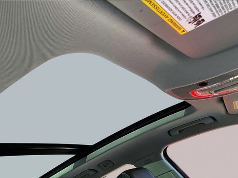 Used 2023 Audi Q5 2.0T Prestige w/ Prestige Package image 27