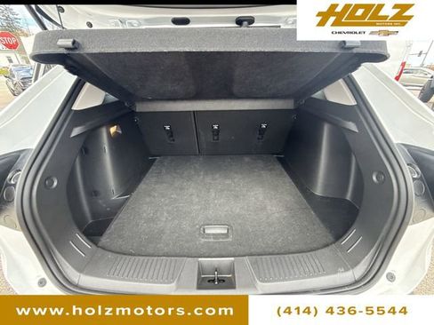 Certified 2025 Chevrolet Trax LT w/ Driver Confidence Package image 25