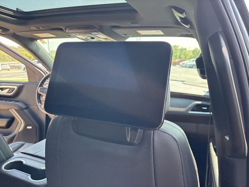 Certified 2024 Chevrolet Tahoe High Country w/ Advanced Technology Package AWD/4WD image 24