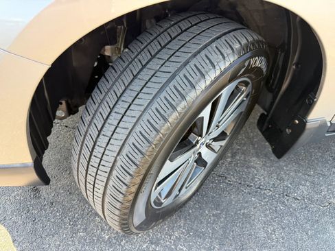 Used 2018 Subaru Outback 2.5i Limited AWD/4WD image 48