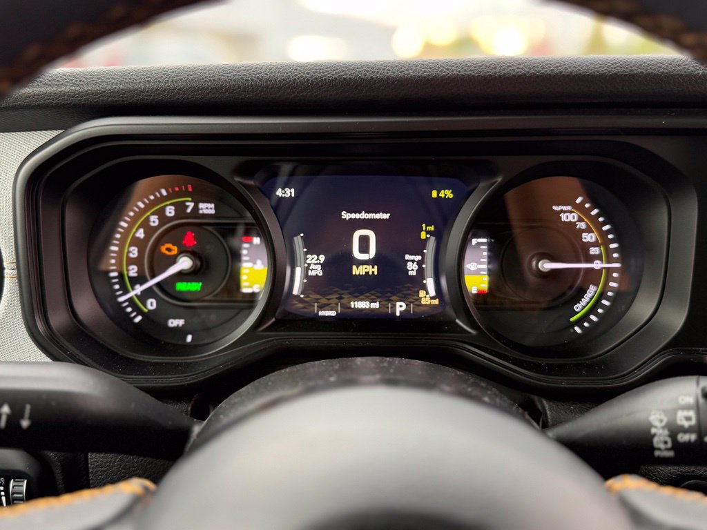 Used 2024 Jeep Wrangler Unlimited AWD/4WD image 10