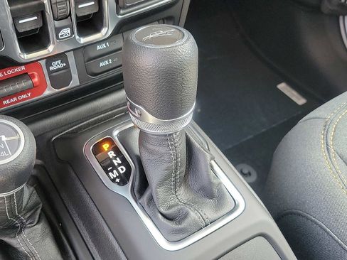 New 2024 Jeep Gladiator Sport image 8