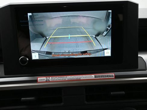 Used 2025 Toyota Tacoma SR5 image 15