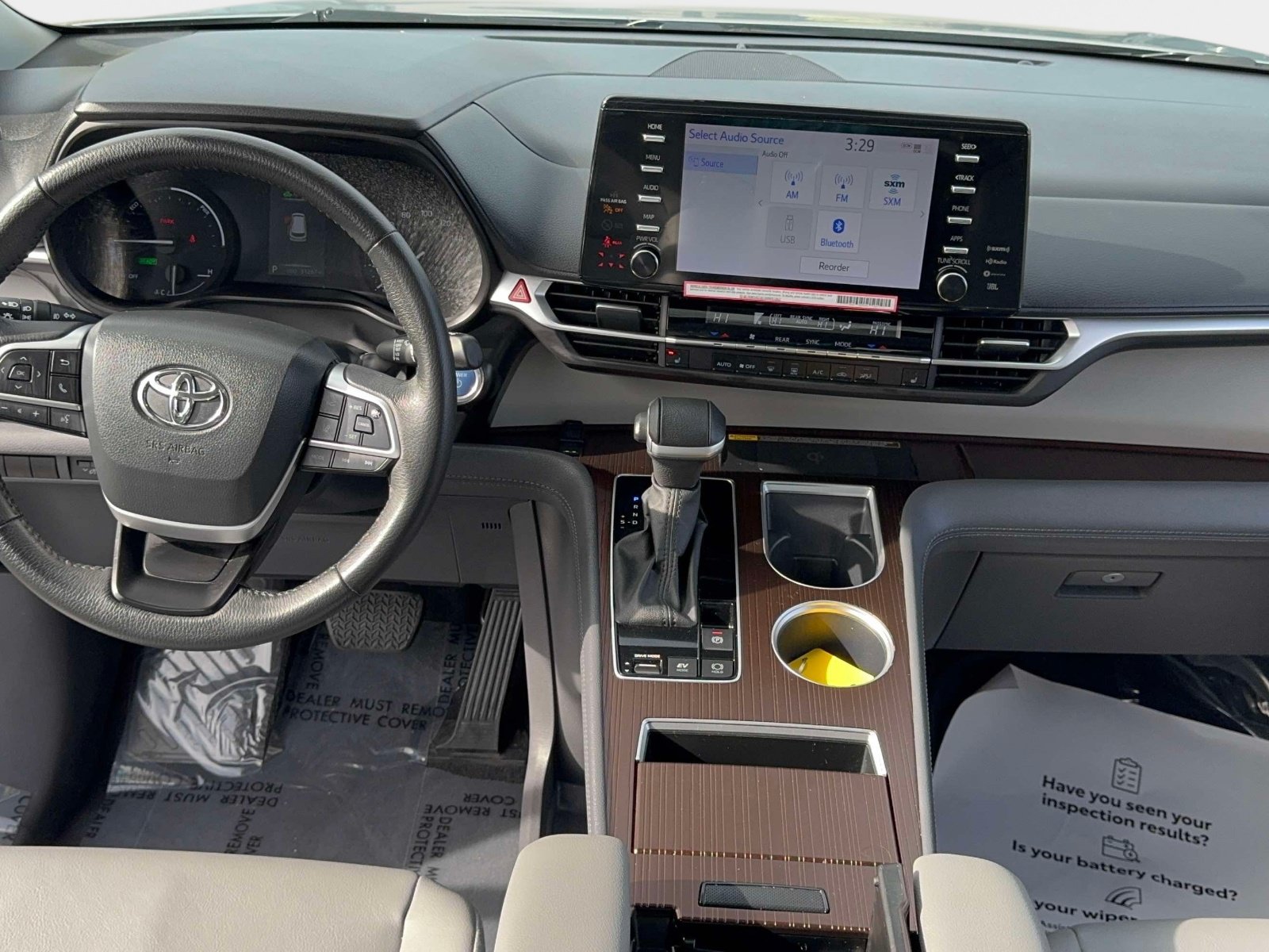 Certified 2024 Toyota Sienna XLE w/ XLE Plus Package AWD/4WD image 13