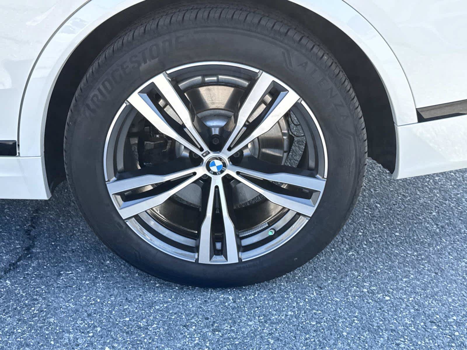 Used 2026 BMW X7 xDrive40i w/ M Sport Package AWD/4WD image 12