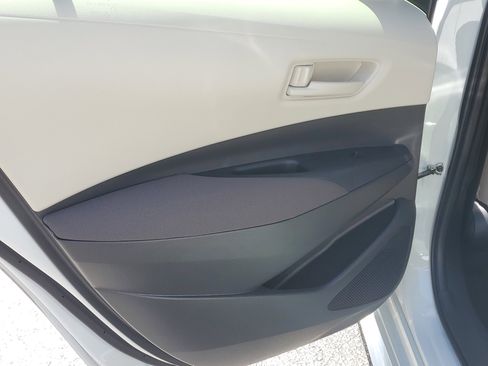 Used 2024 Toyota Corolla LE image 12