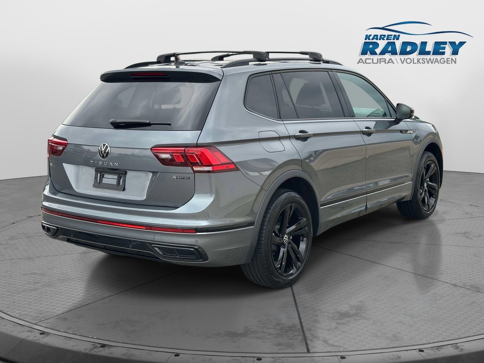 Certified 2024 Volkswagen Tiguan SE R-Line AWD/4WD image 2
