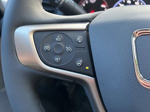 Used 2023 GMC Acadia Denali w/ Denali Ultimate Package image 33