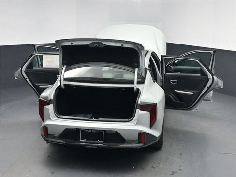 New 2026 Kia K4 GT-Line image 29