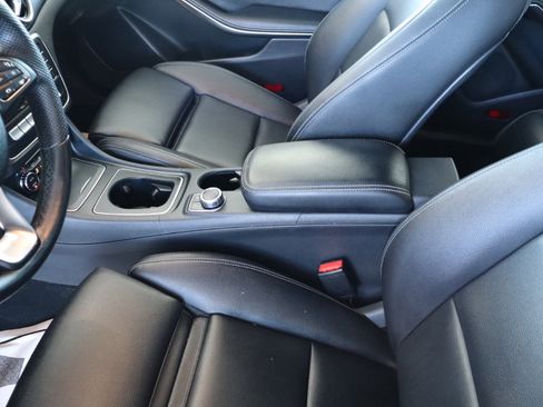 Used 2019 Mercedes-Benz CLA 250 image 17