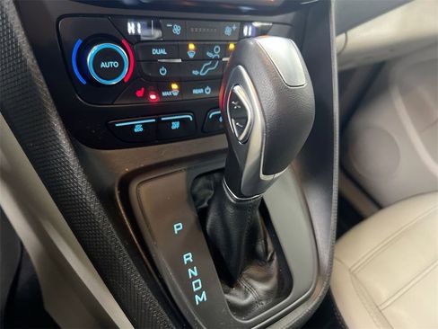 Used 2023 Ford Transit Connect Titanium w/ Trailer Tow Package image 18