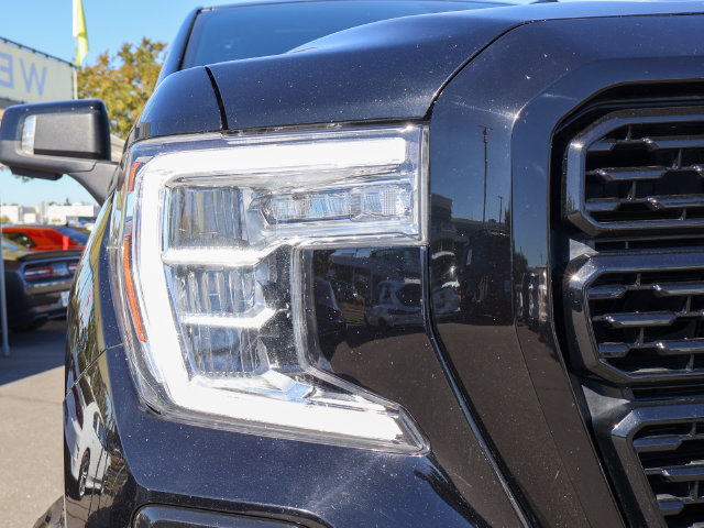 Used 2022 GMC Sierra 1500 AT4 w/ AT4 Carbonpro Edition AWD/4WD image 3